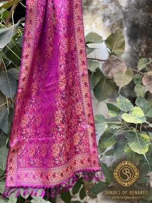 Exquisite Pink Pure Silk Handloom Printed Banarasi Scarf