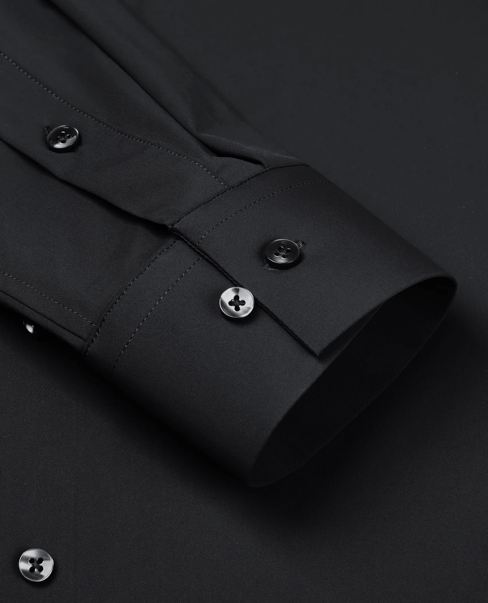 Lion Nardo Slim Fit Black Dress Shirts for Men Wrinkle Free Mens Dress Shirts Long Sleeve Big Muscle Fit Button Up Shirt