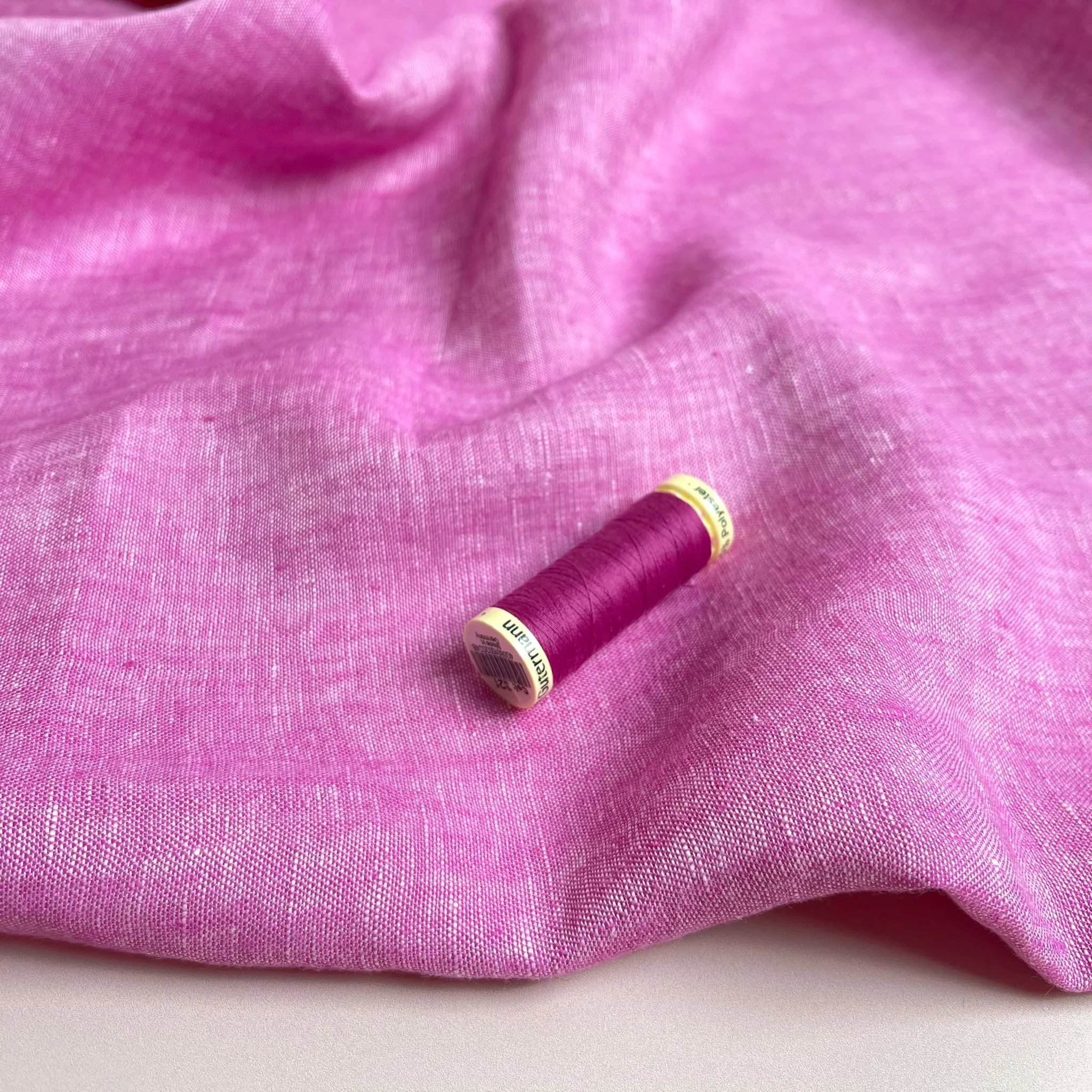 REMNANT 0.73 Metre - Yarn Dyed Pure Linen Fabric in Fuchsia