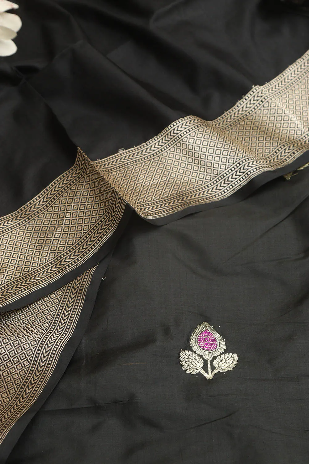 Stunning Black Banarasi Handloom Pure Katan Silk Meenakari Suit With Banarasi Handloom Pure Katan Silk Dupatta