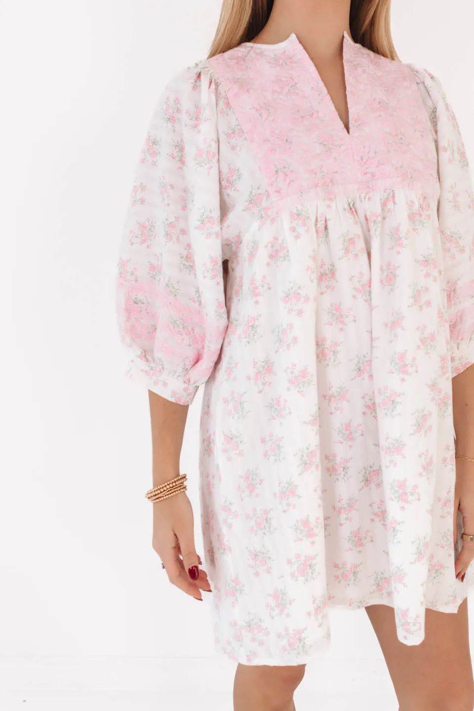 The Darcie Dress - White/Light Pink
