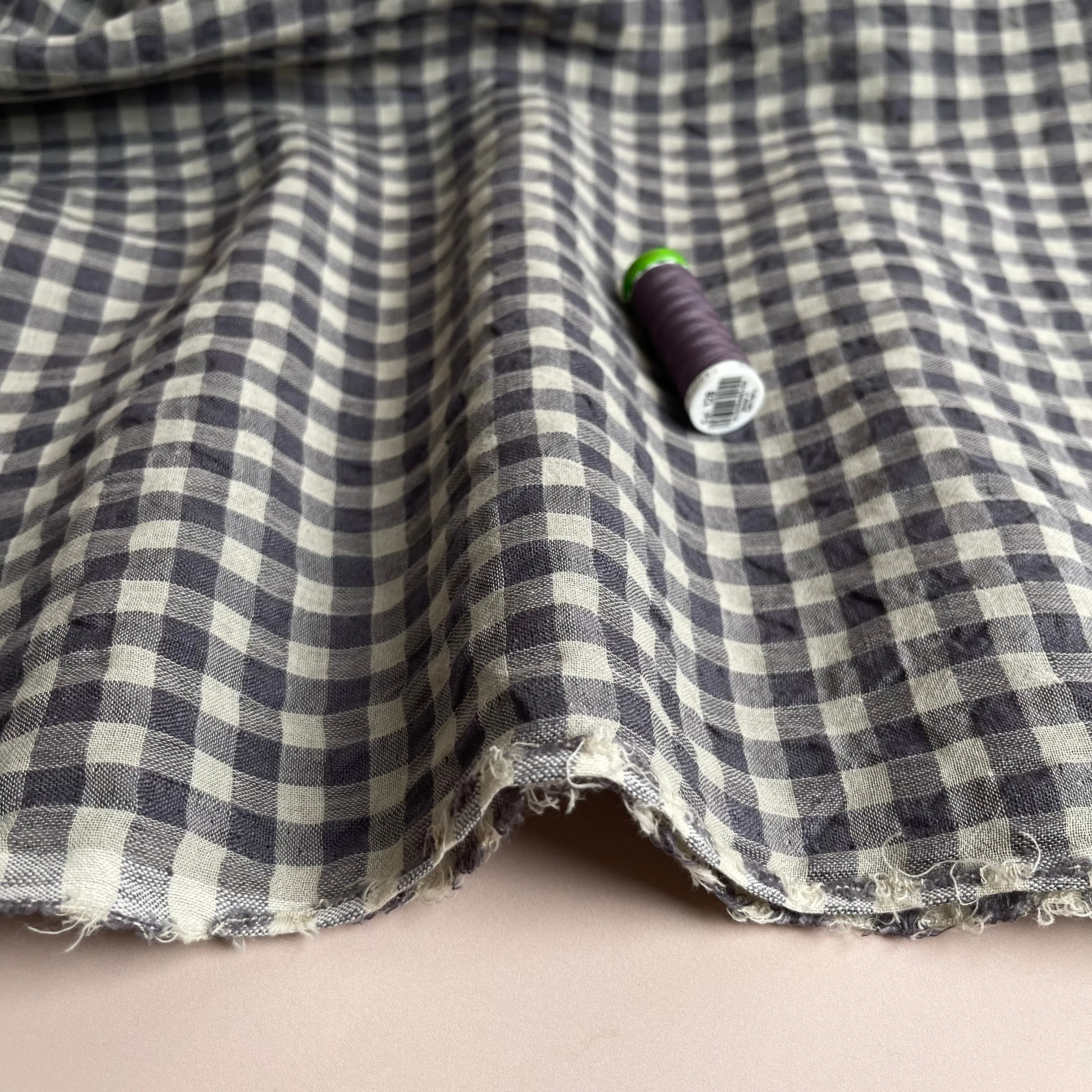 Yarn Dyed Pure Linen Gingham in Smokey Mauve